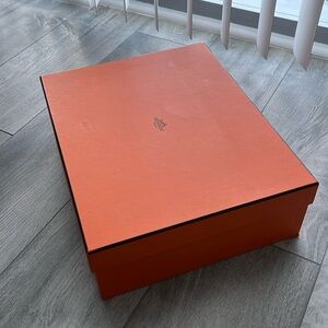 Hermes empty box